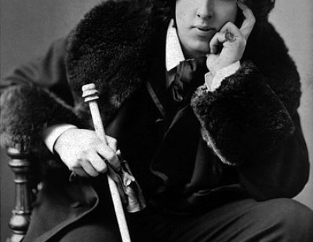 Oscar_Wilde_portrait.jpg